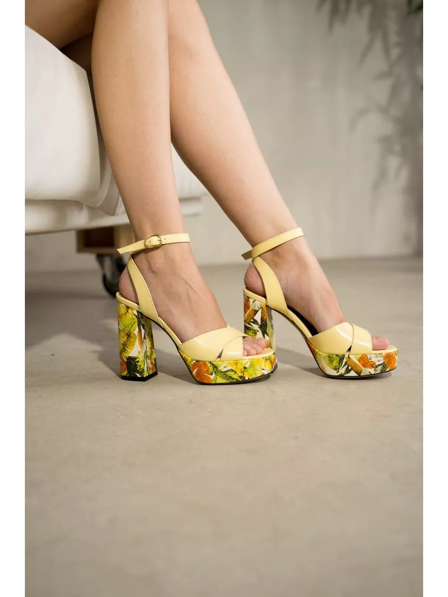 Босоножки FLEUR, оранжевый-CHARLOTTE CHAUSS 