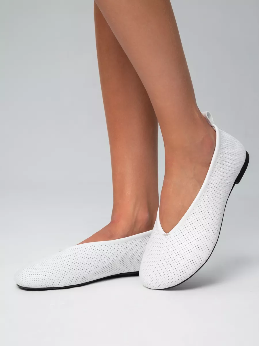 Балетки LOTTIER, белый перфорированный-CHARLOTTE CHAUSS 