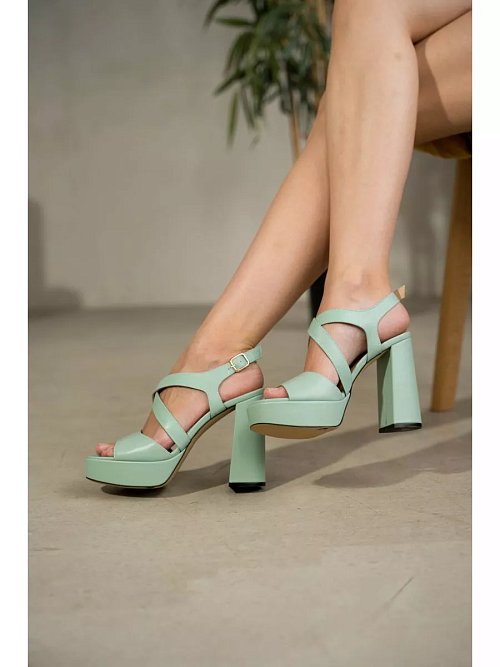 Босоножки FLEUR, зеленый